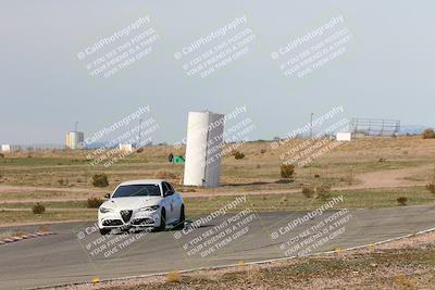 media/Feb-18-2023-Alfa Club (Sat) [[3177814e76]]/Intermediate and Novice/Session 2 (Turn 6)/